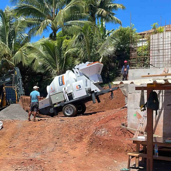 Diesel Concrete Mixer Pump Machine Concrete Mixer With Pump Machine Self Loading Concrete Mixer Truck With Pump